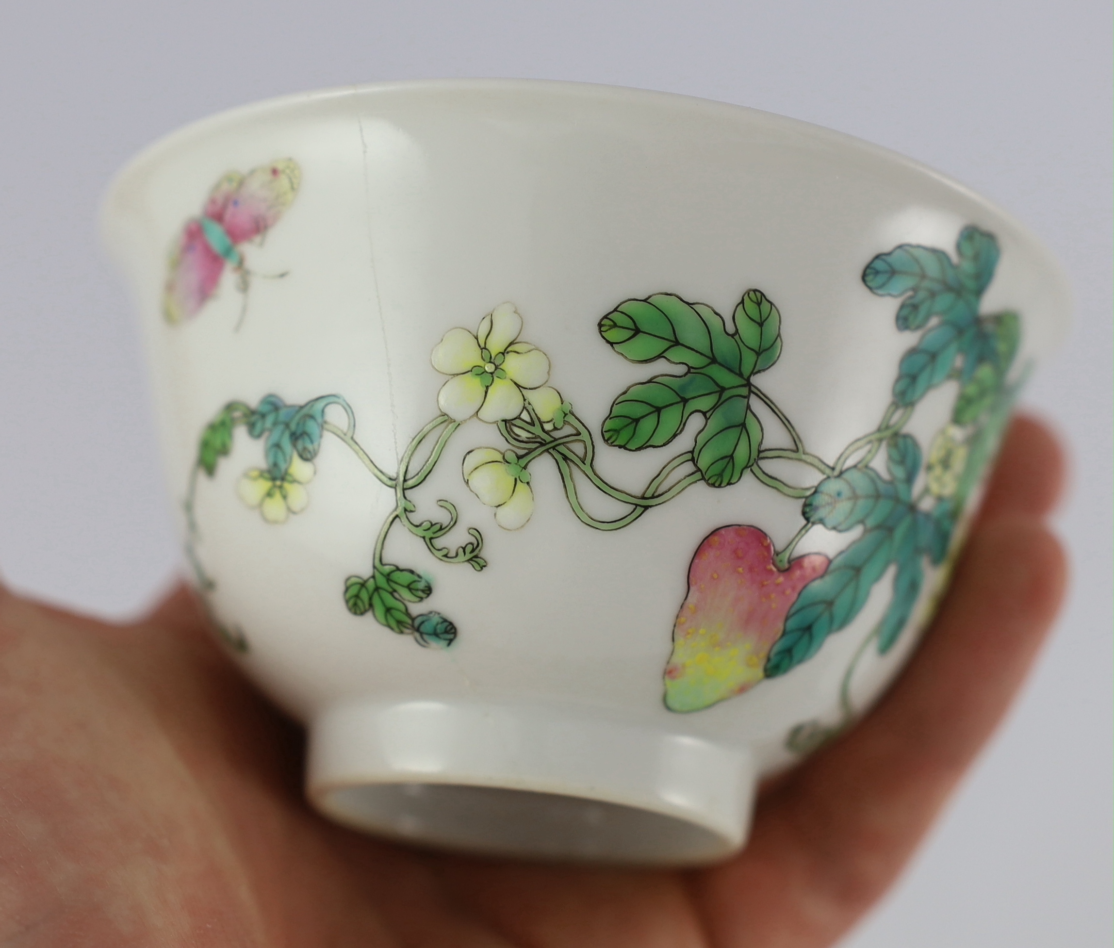 A Chinese famille rose bowl, Jiaqing seal mark and of the period (1796-1820)